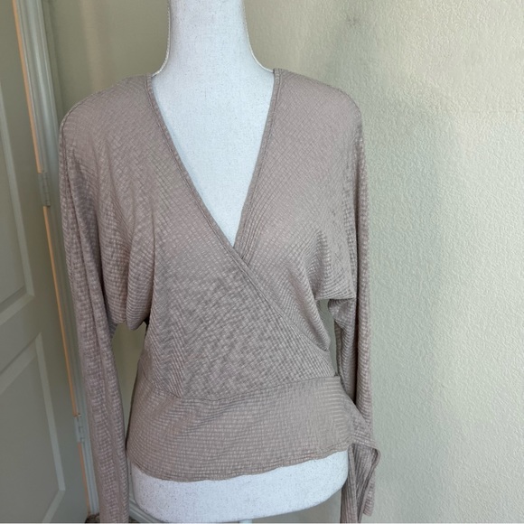 UO Light Pink Mauve Ribbed Surplice Cross Open Back Tie Side Long Sleeve Blouse - Picture 6 of 9